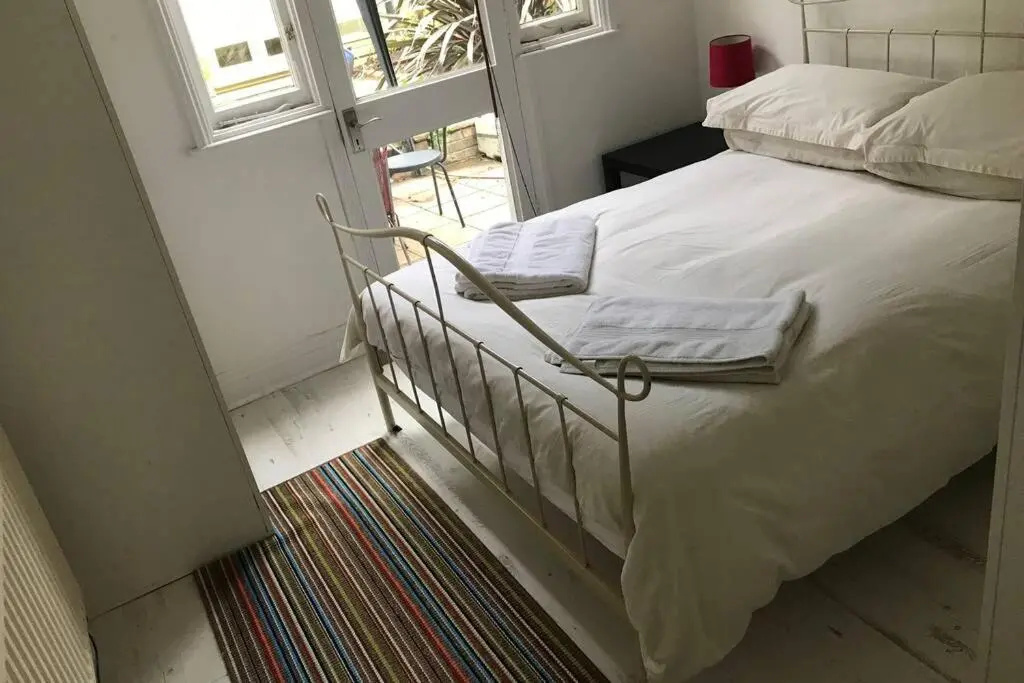 2 Bed Lovely Garden Flat nr Wandsworth Common