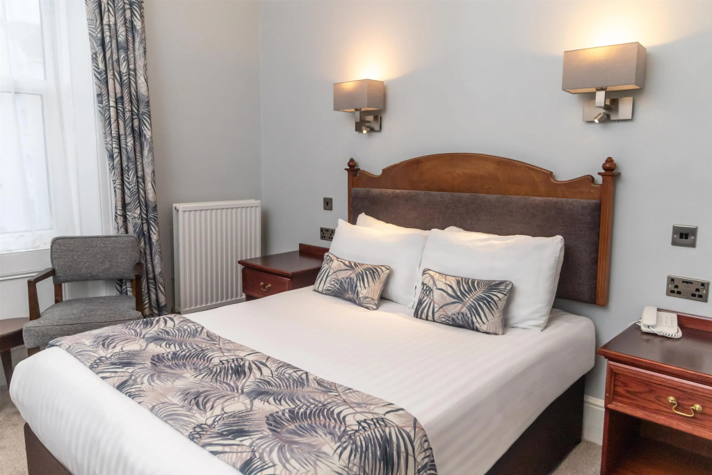 The Lansdowne, Eastbourne - Général