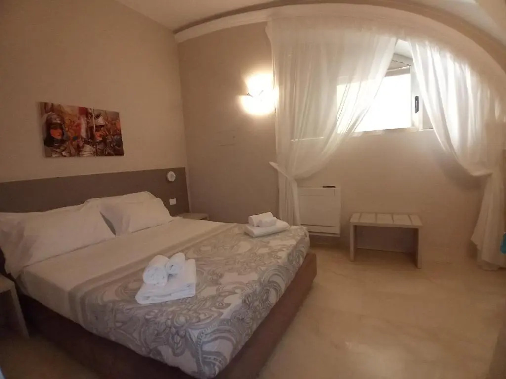 Standard Double room (full double bed)