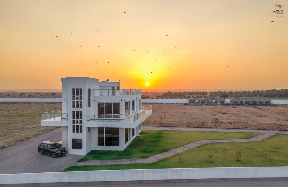 Beach & Waterfront
