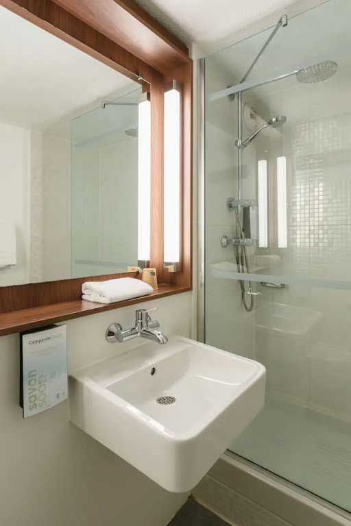 Campanile NATURE - Lyon Est Bron Eurexpo - Chambres