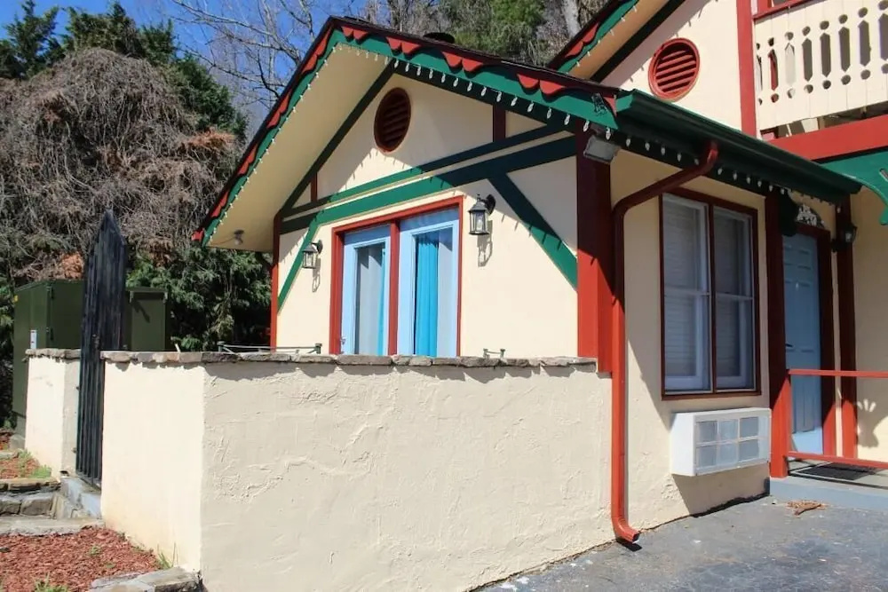 Heidi Motel