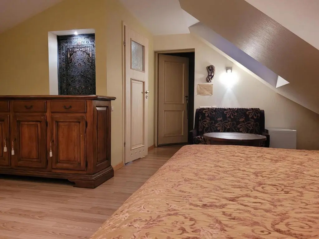 Standard Quadruple room with garden view