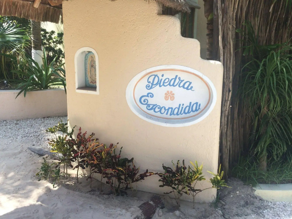 Piedra Escondida