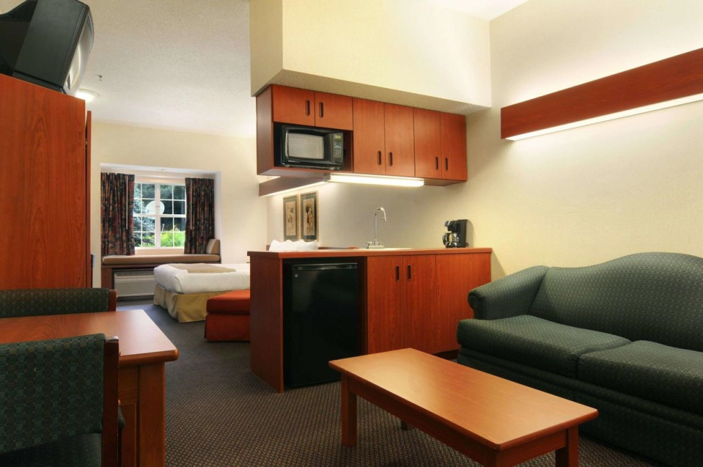 Microtel Inn & Suites by Wyndham Perimeter Center - фото 16