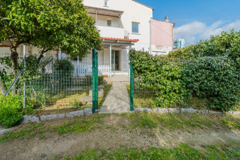 Limoncino in Marina di Campo with large outdoor spaces, garden and cycles for guests-IL LIMONCINO