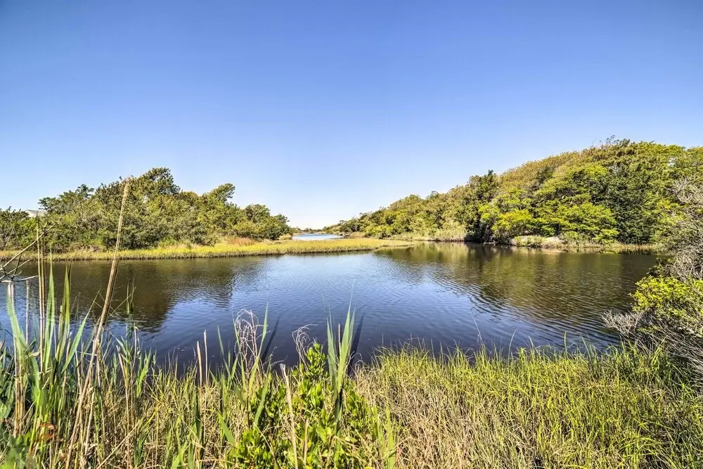 Oak Island Home w/ Fenced Yard, Walk to Long Beach