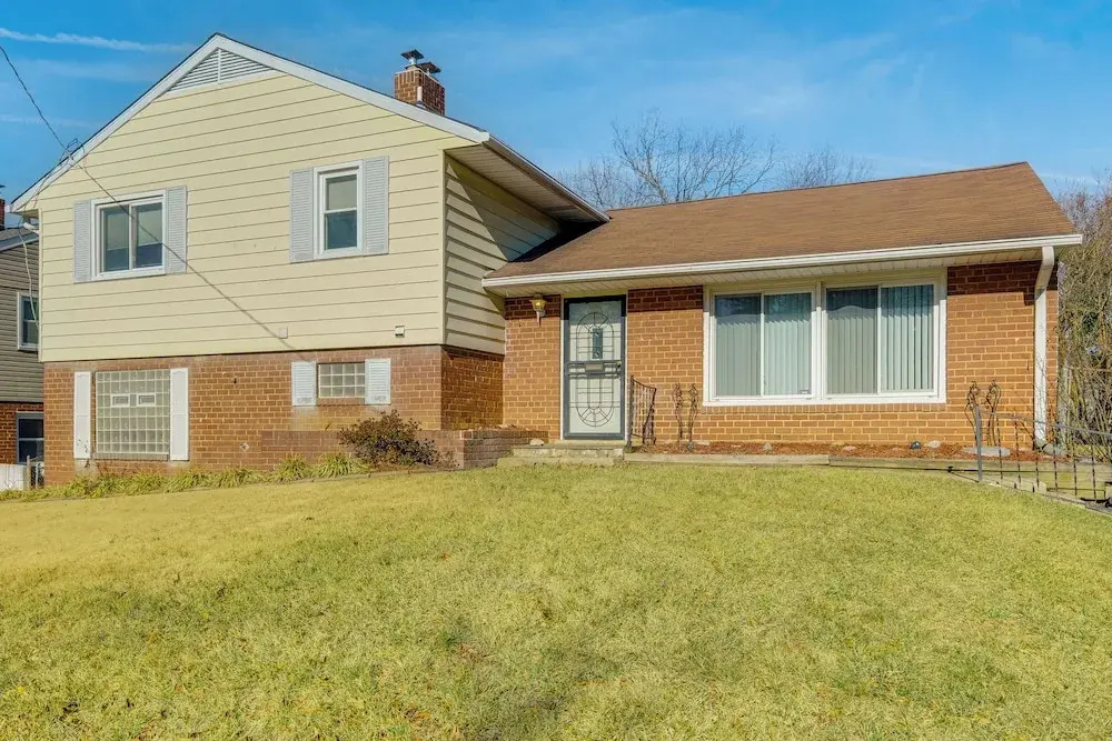 Work & Play Near DC: Extended Stay w/ Large Yard