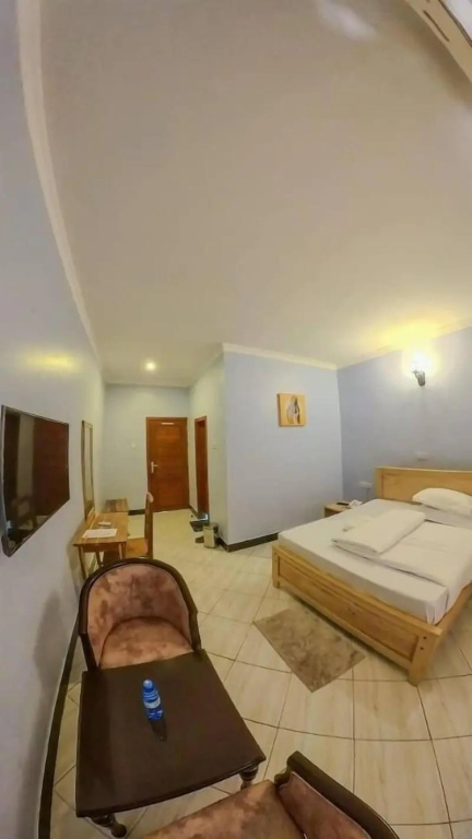 Hideway Resort — 4