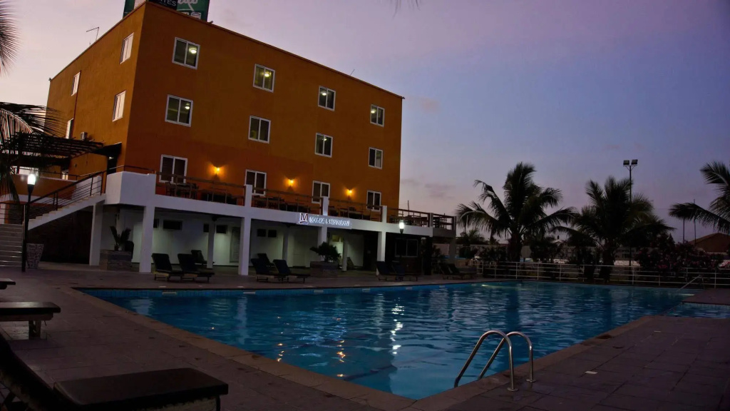 Hotel photo 12
