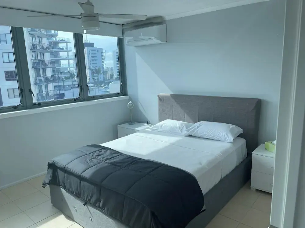 1 Bedroom Apartment with balcony and with partial view