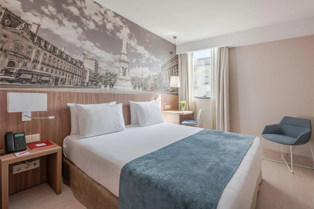 Double room (full double bed)