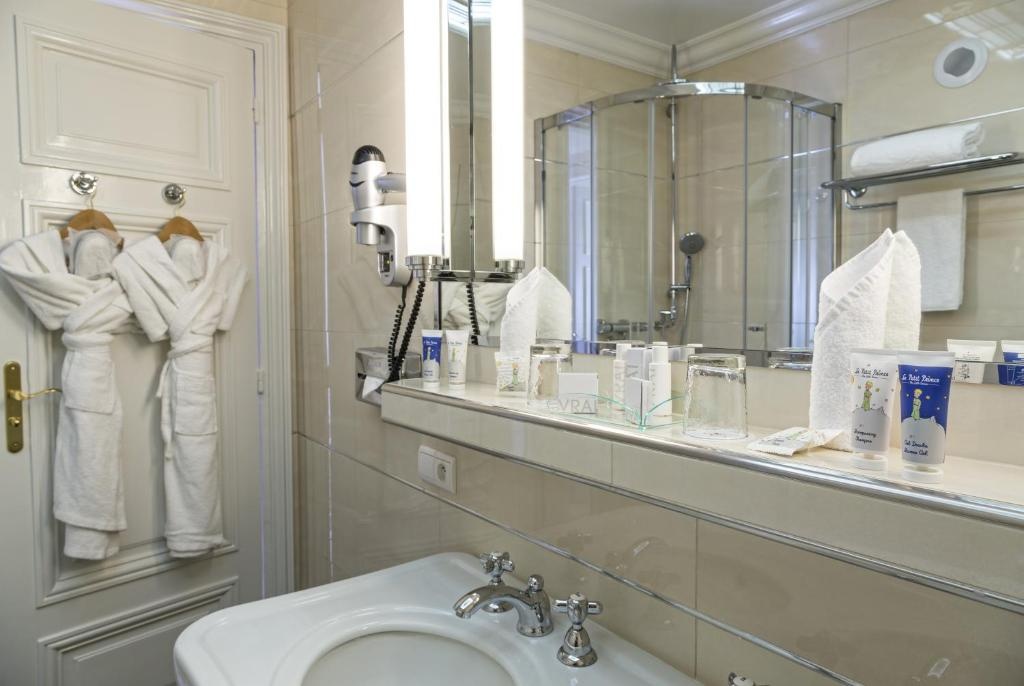 Hotel Regina Louvre 76