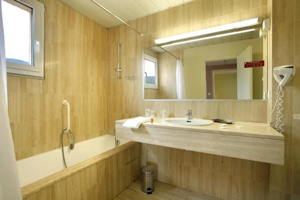 LOGIS, Hôtel Cartier - Chambres