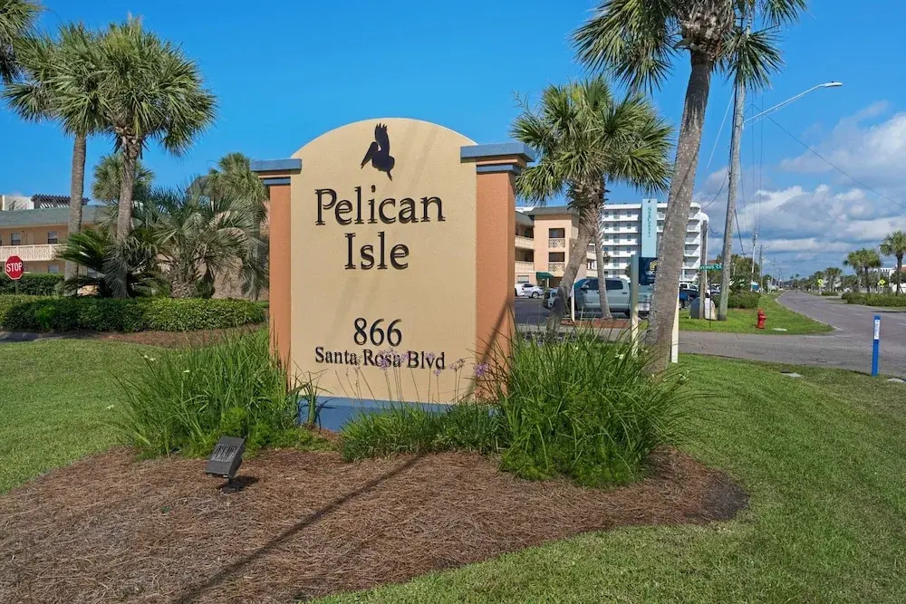 Pelican Isle 512