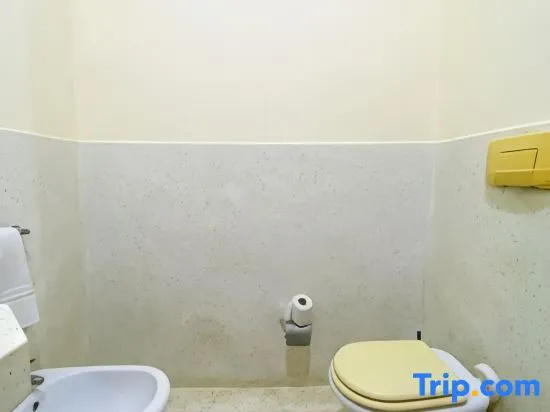 Hidden Gems Villas 2BR Coastal Retreat, Malindi