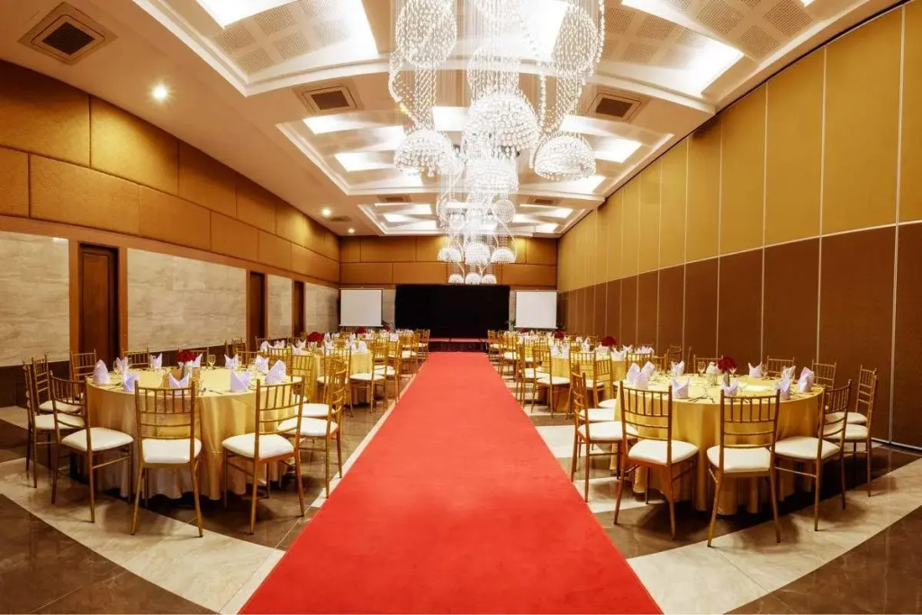 Lobby & Reception