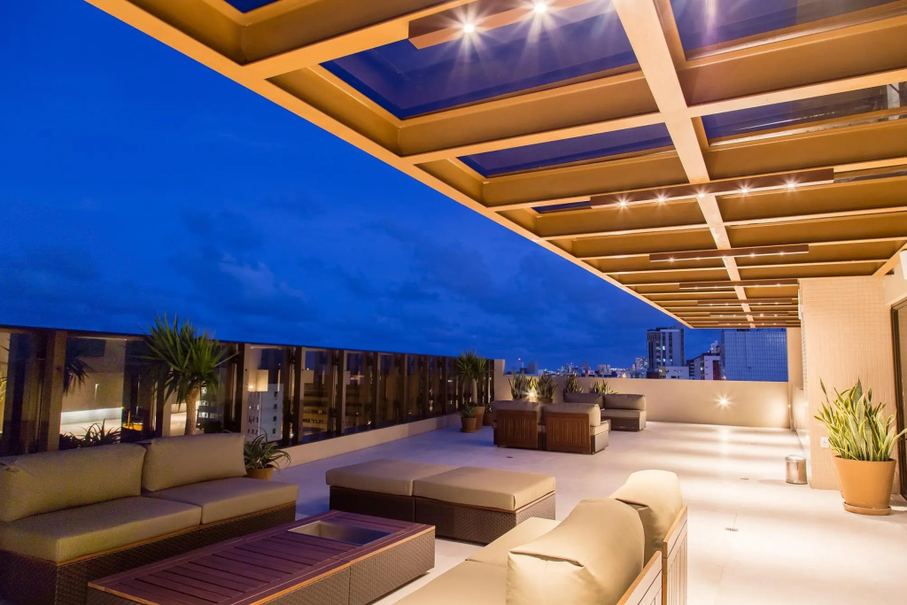 Balcony & Terrace