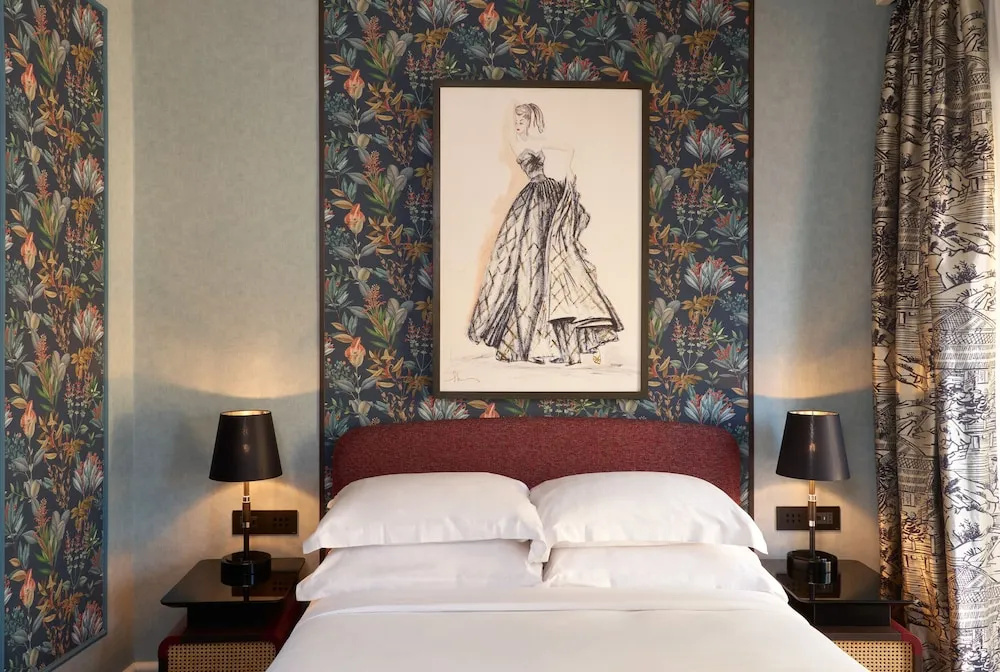 Deluxe Double room (full double bed)