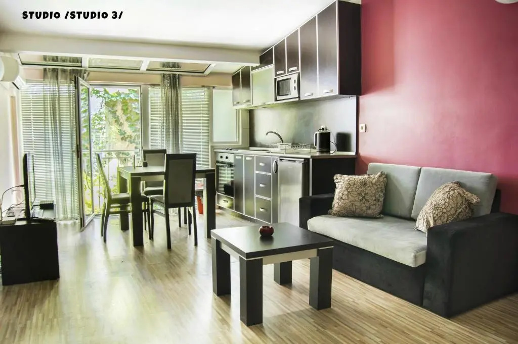 Yes Varna Studio - Chambres