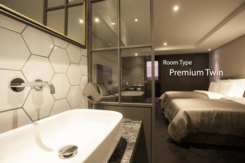Premium Double room (twin beds)