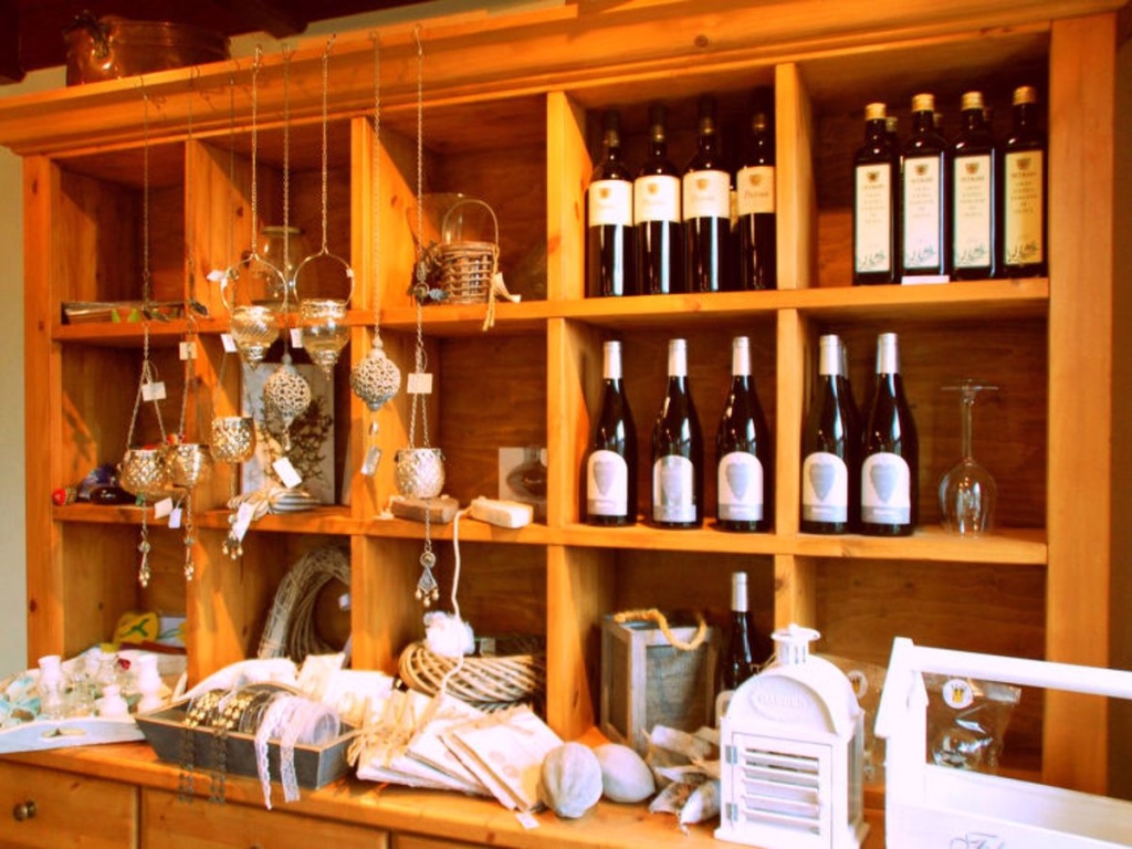Food & Beverage