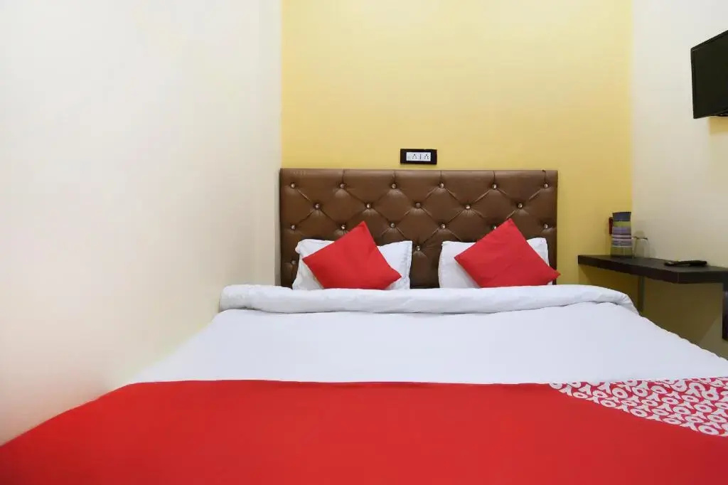 Shree Nanhu Hotel by OYO Rooms