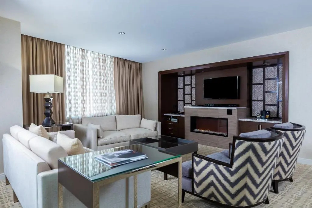 Luxury Suite