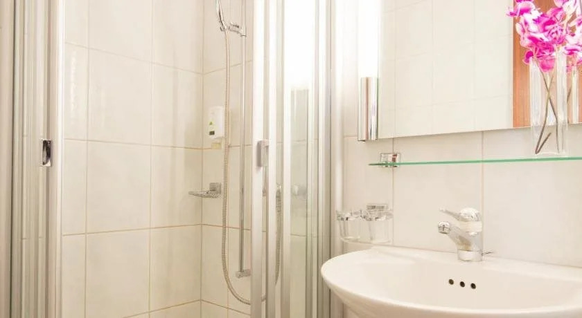 Hotel Ambassador by null