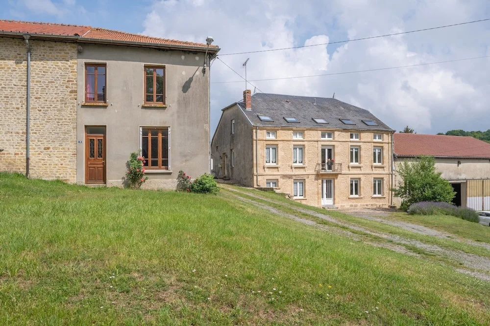 Vintage Holiday Home in Nouart