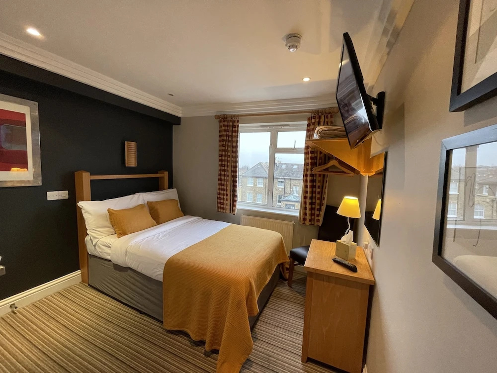 Shandon Hotel — фото