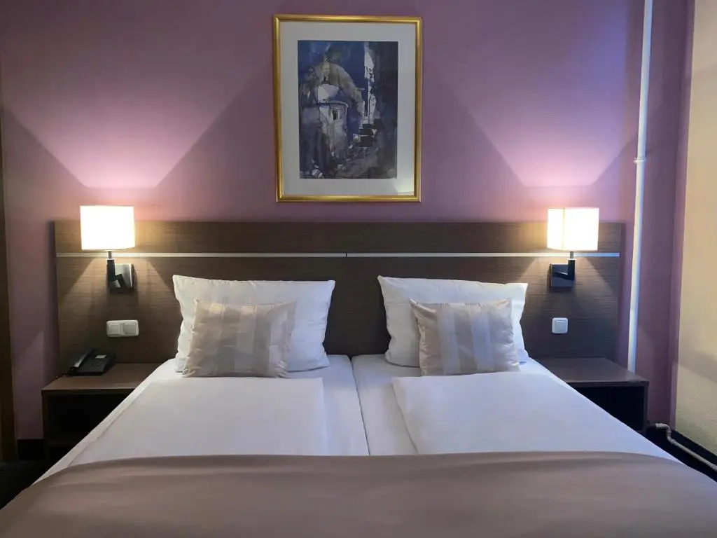 Standard Double room (full double bed)
