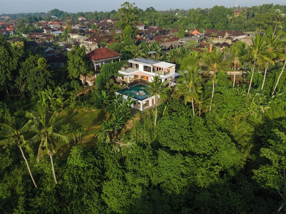 IBU The Sanctuary by OXO - Retreat House for Family & Transformational Events