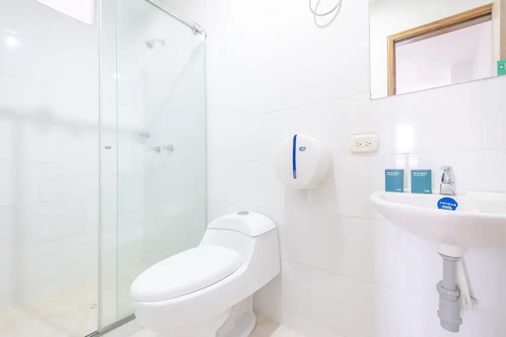 Hotel Metropolitana Plaza - Chambres