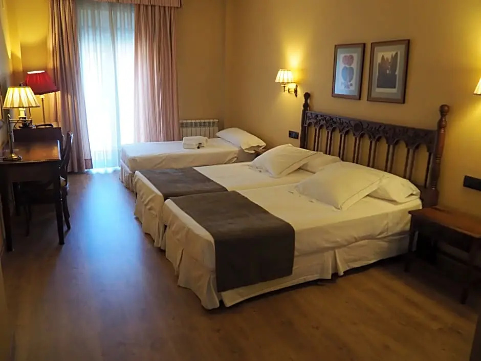 Hotel Ele Puente Romano - Chambres