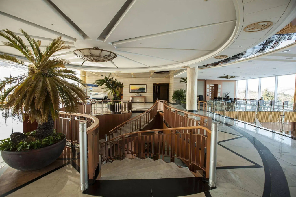Sun Cruise Resort and Yacht - Général