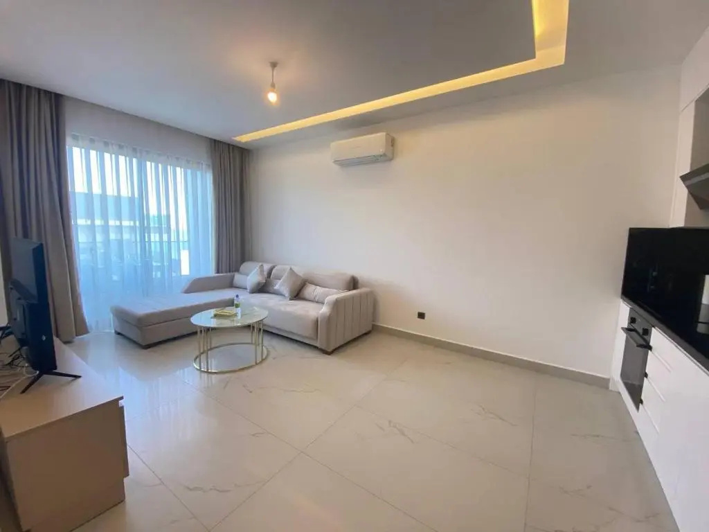 2 Bedrooms Apartment