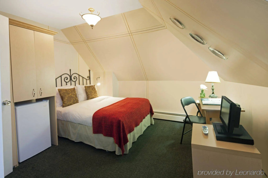 Victoria's Mansion Guest House by null
