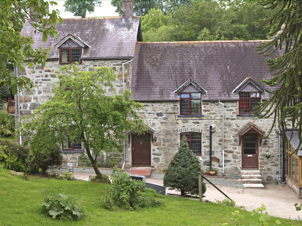 Rhiwlas Cottage