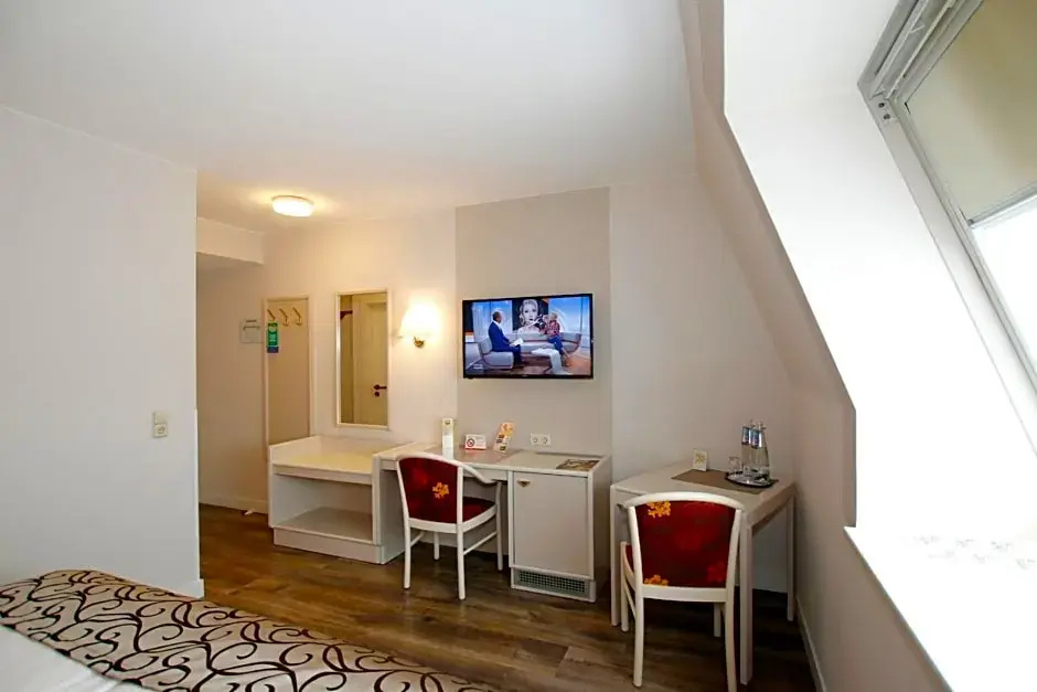 Hotel Märkischer Hof - Chambres