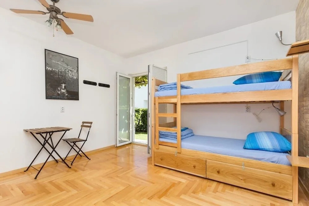 Bed in Dorm with garden view