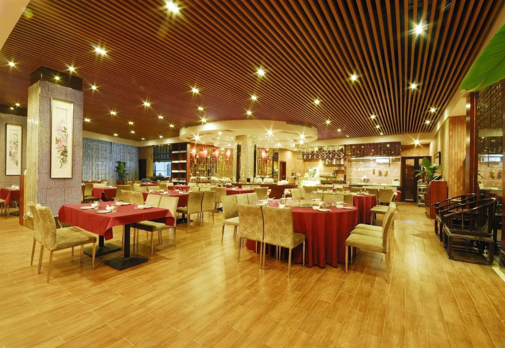 Food & Beverage