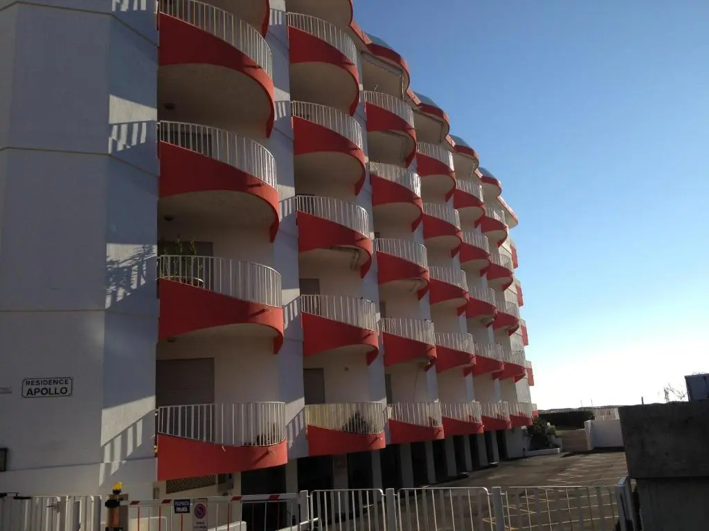 1 Bedroom Apartment with sea view