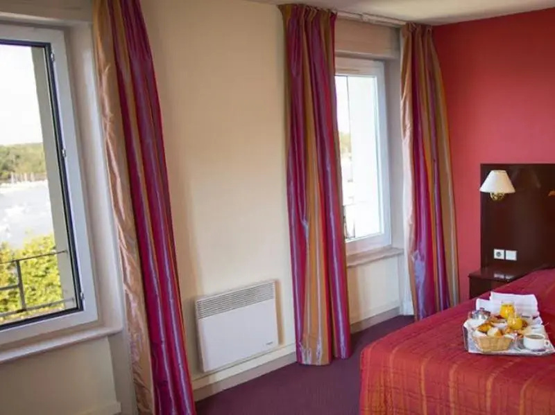 Superior room with sea view