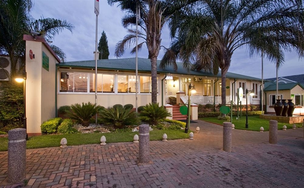 Sentinel Luxury Suite Hotel