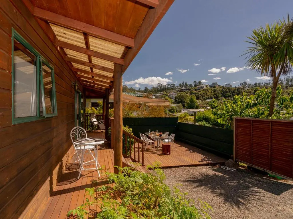 Cedar Cottage - Tairua Holiday Home