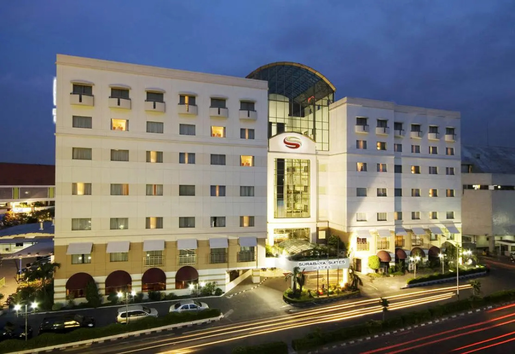 Surabaya Suites Hotel Powered by Archipelago - Chambres