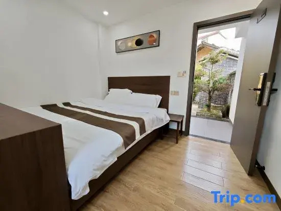 5 Bedrooms Standard room