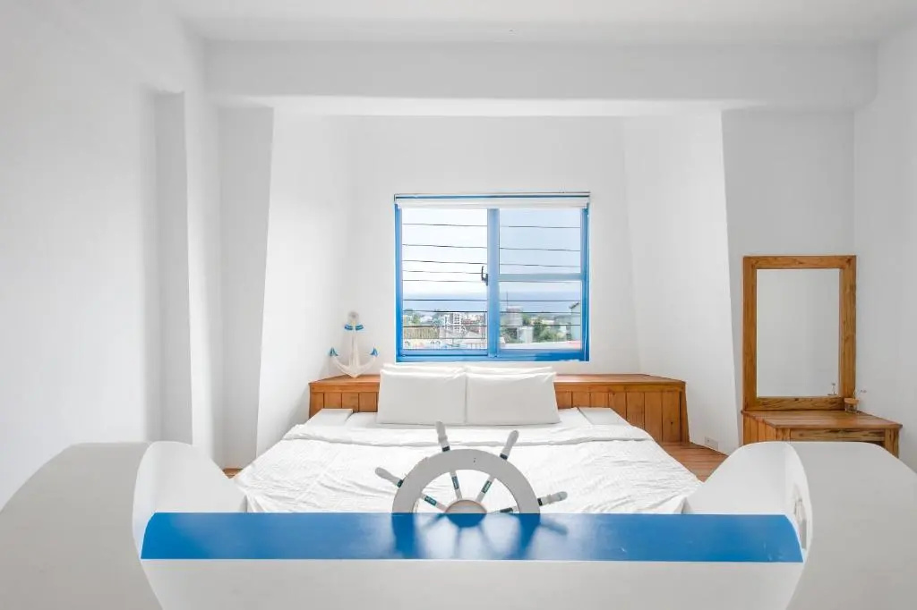 Standard Double room with sea view (full double bed)