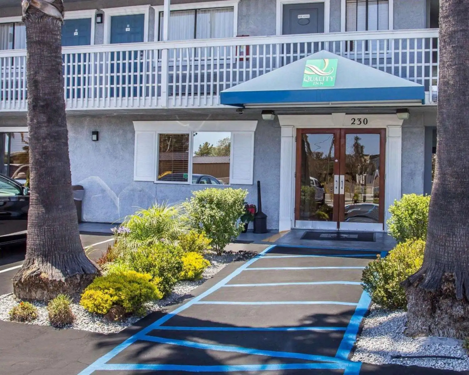 The Grove at Pismo Beach